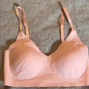 True & Co. body triangle convertible strap